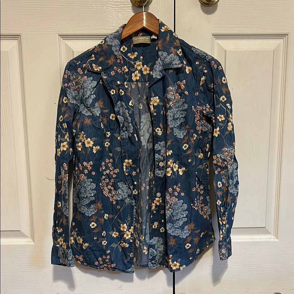 Liz Claiborne Blue and Yellow Casual Button Down Shirt